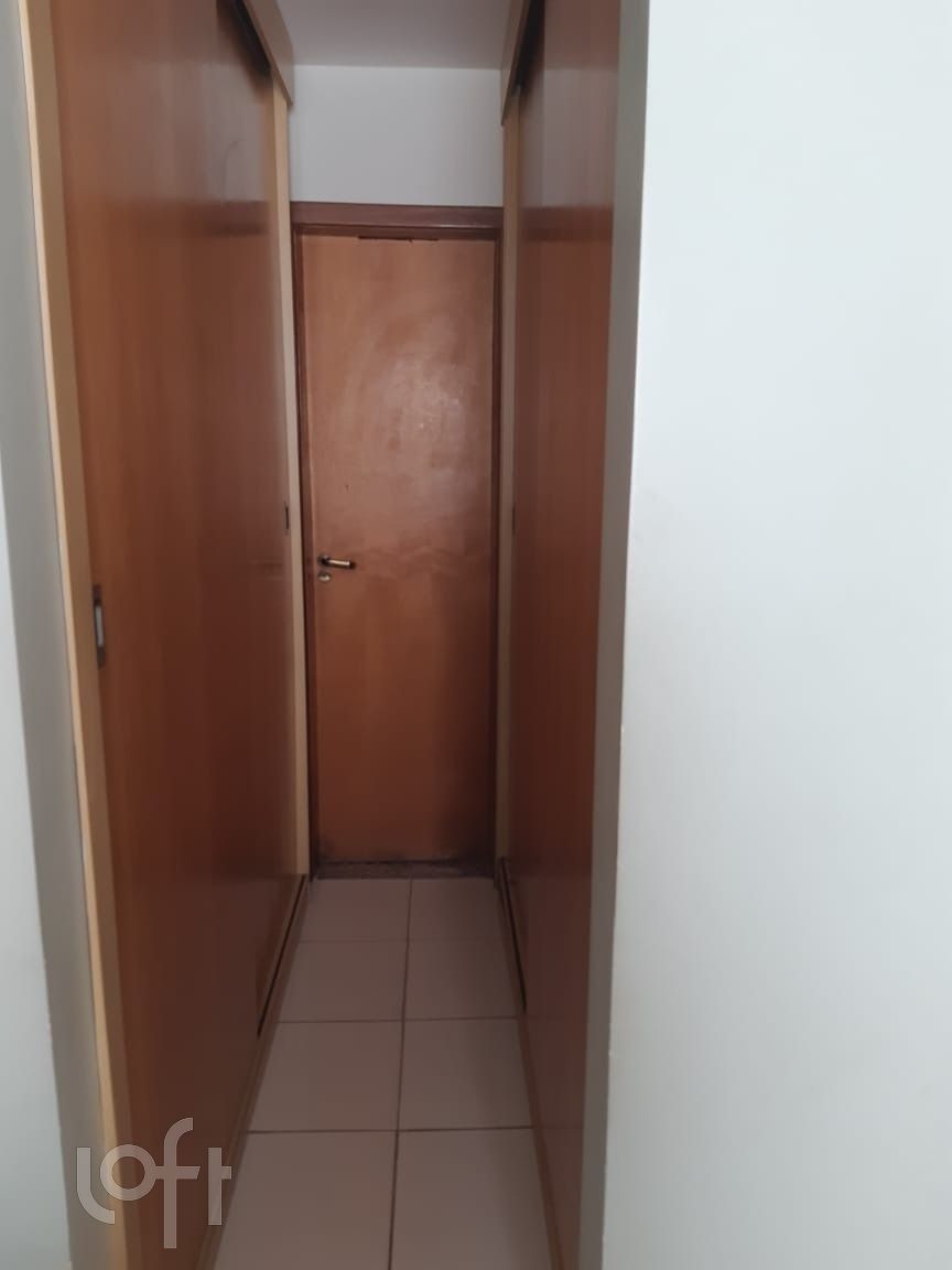 Apartamento à venda com 4 quartos, 218m² - Foto 5