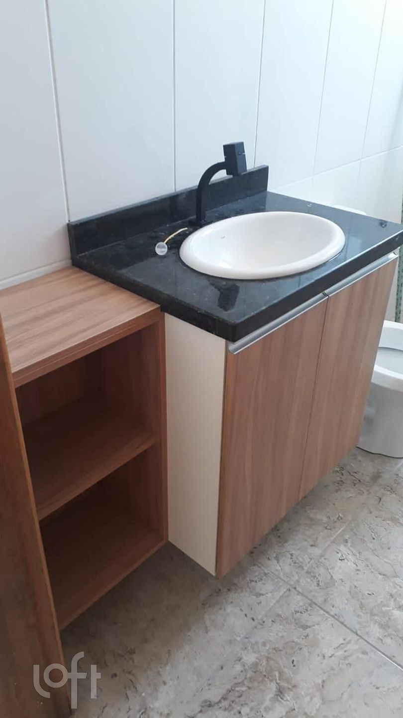 Apartamento à venda com 2 quartos, 70m² - Foto 18