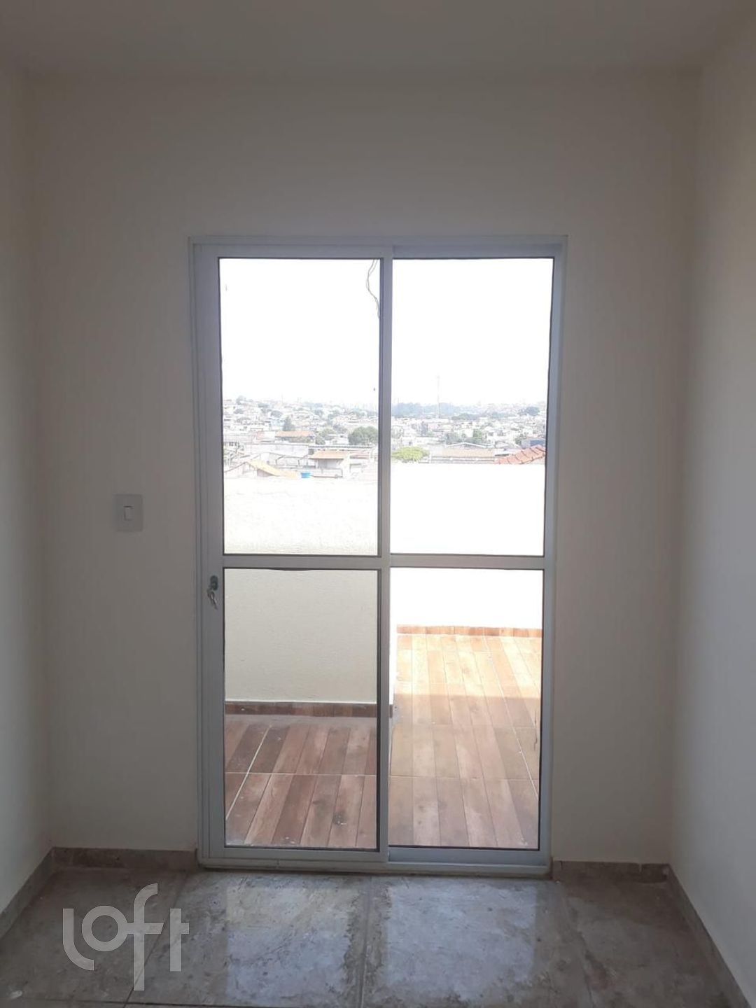 Apartamento à venda com 2 quartos, 70m² - Foto 1