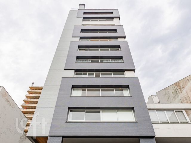 Apartamento com 140m², 3 dormitórios, 2 suítes, 2 vagas, Bela Vista em Porto Alegre