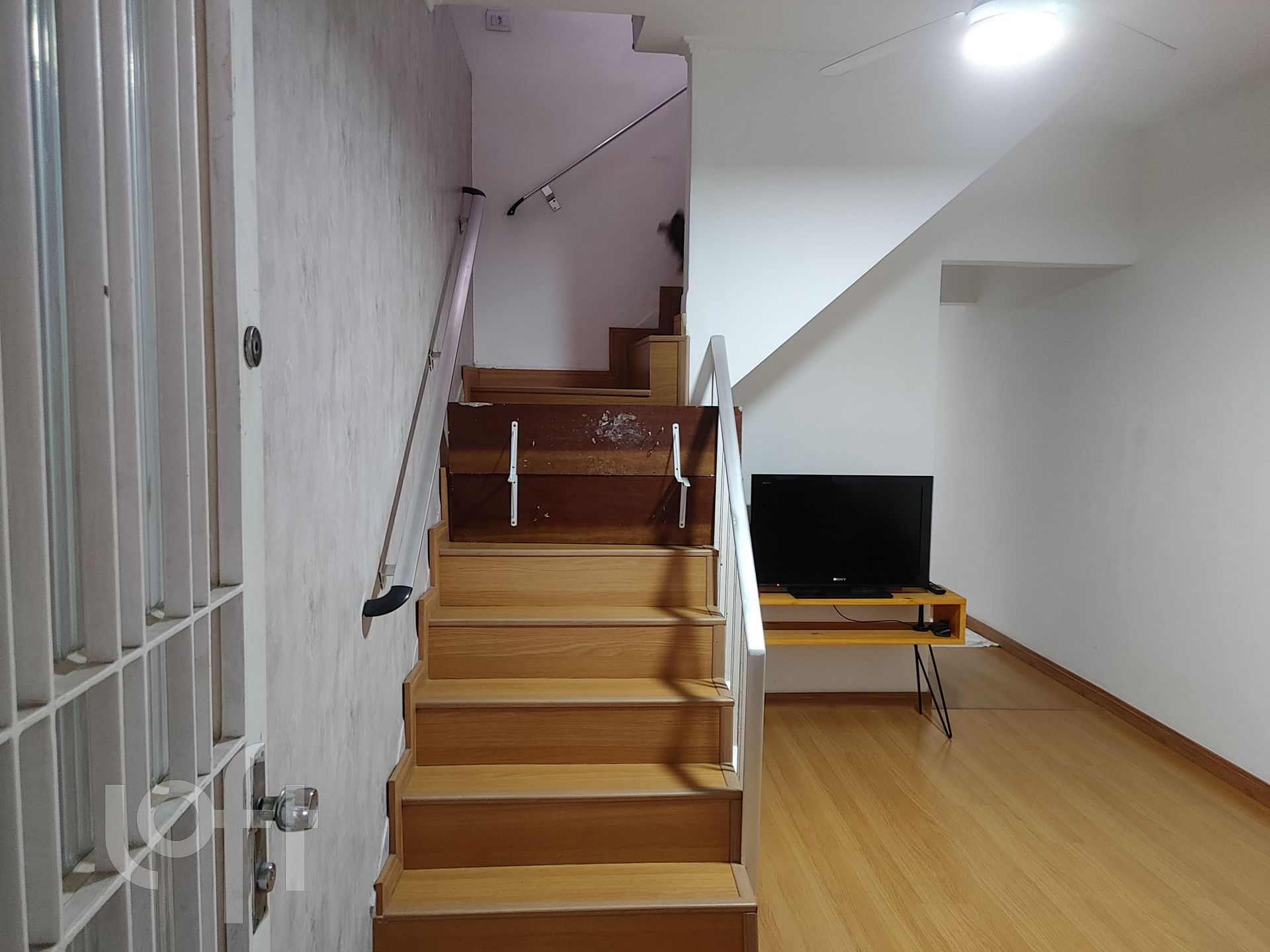 Casa à venda com 2 quartos, 120m² - Foto 2