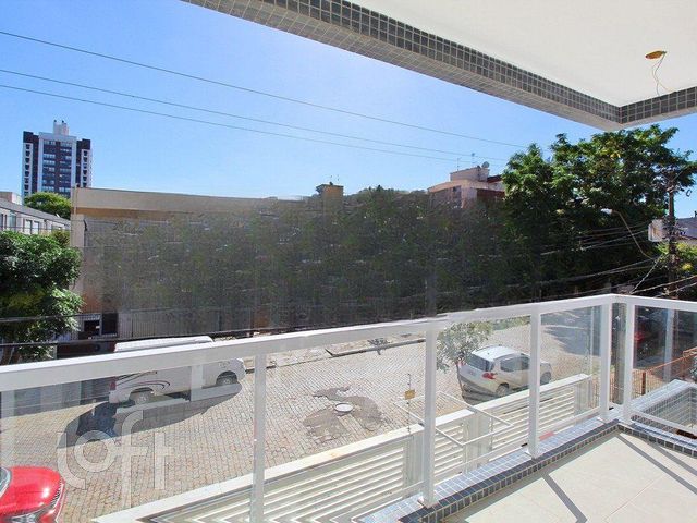 Apartamento com 78m², 2 dormitórios, 1 suíte, 1 vaga, Menino Deus em Porto Alegre