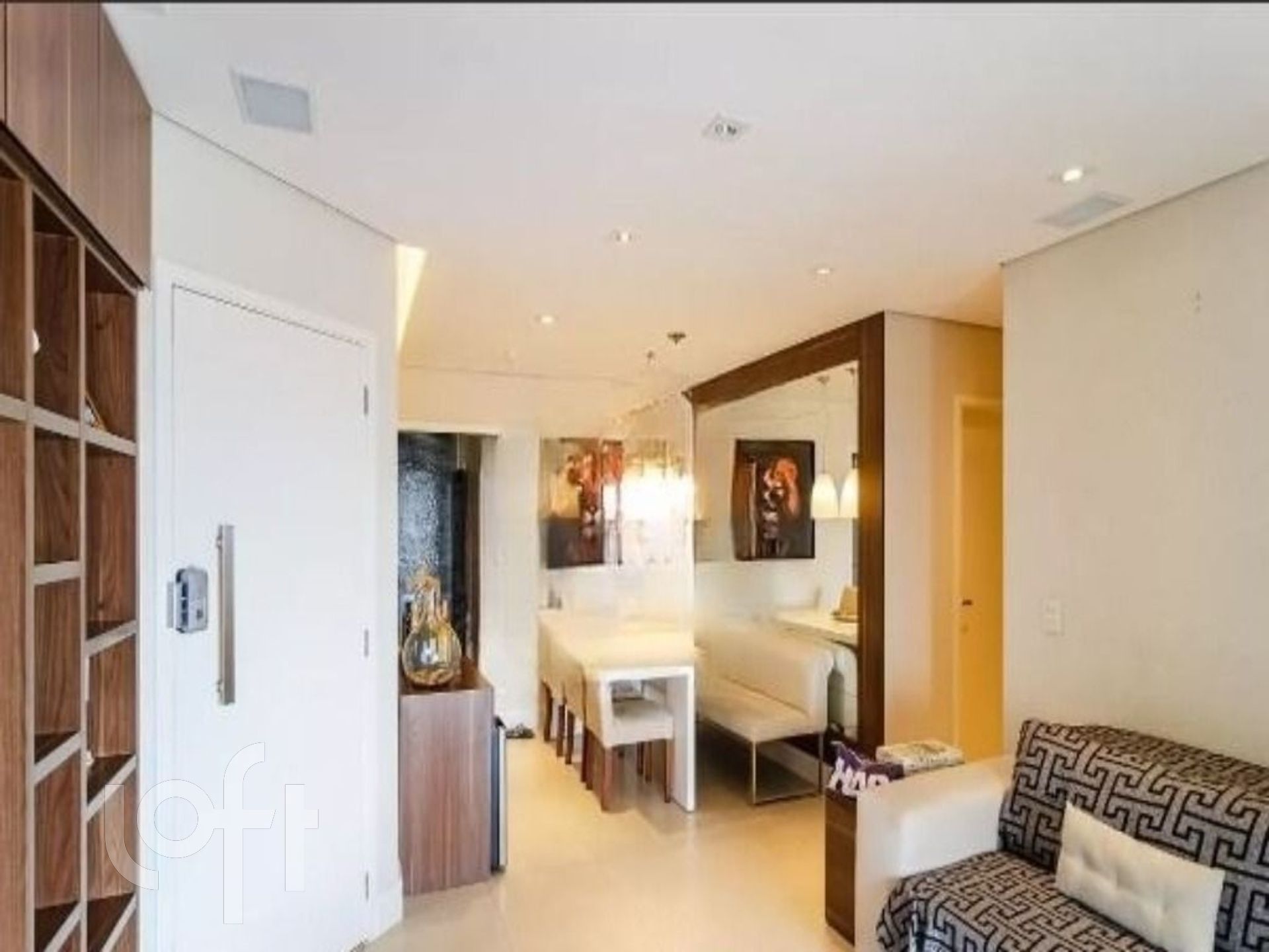 Apartamento à venda com 2 quartos, 83m² - Foto 1