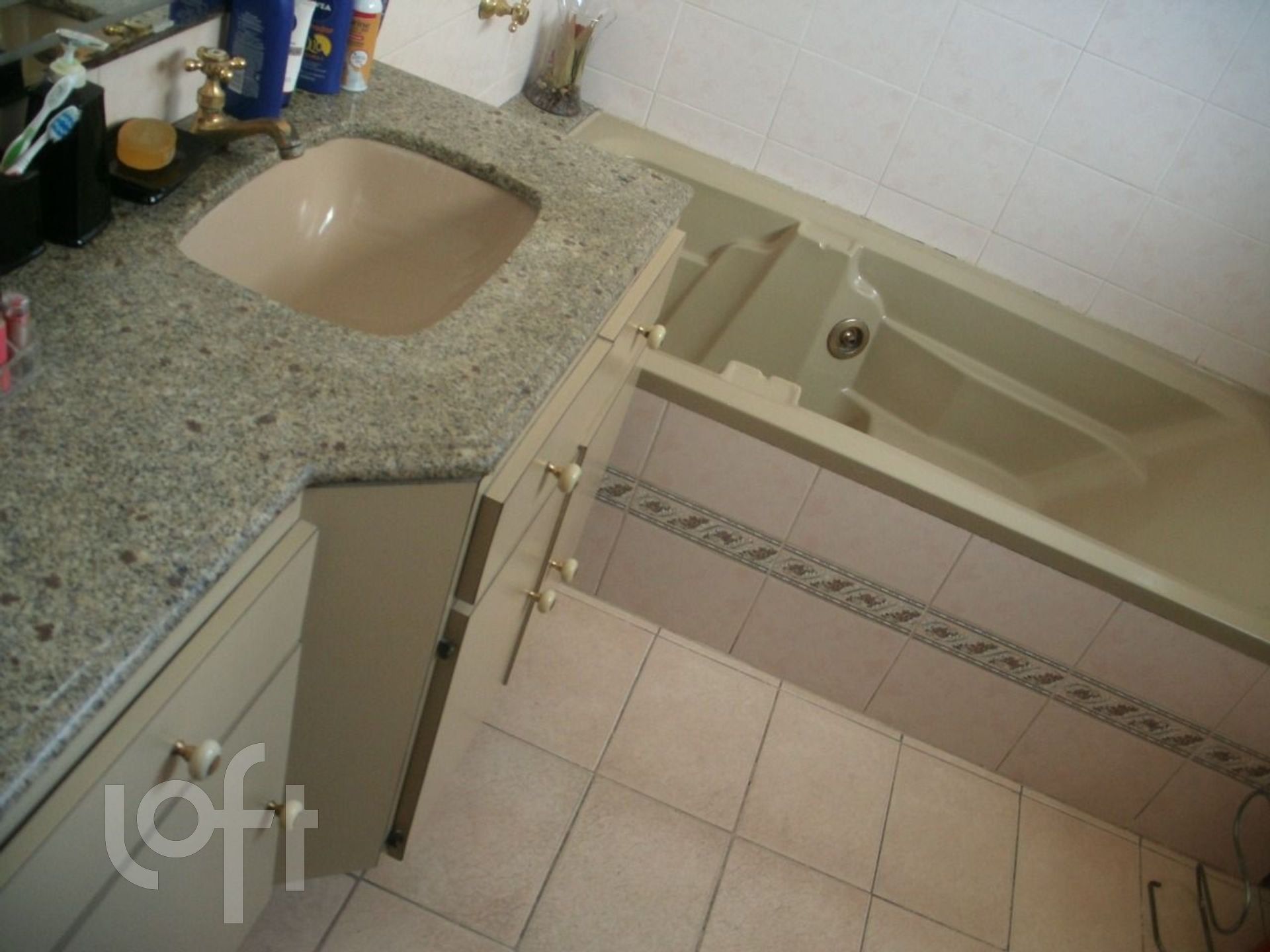 Apartamento à venda com 4 quartos, 180m² - Foto 24