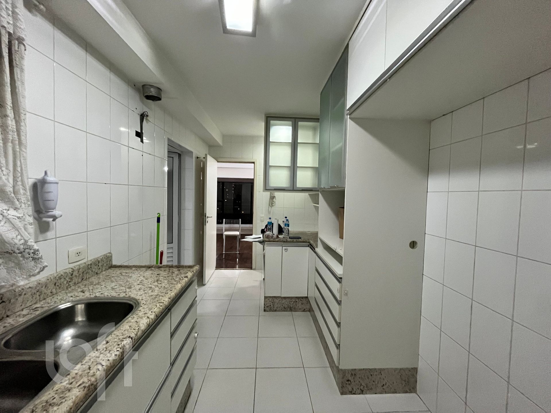 Apartamento à venda com 3 quartos, 123m² - Foto 11