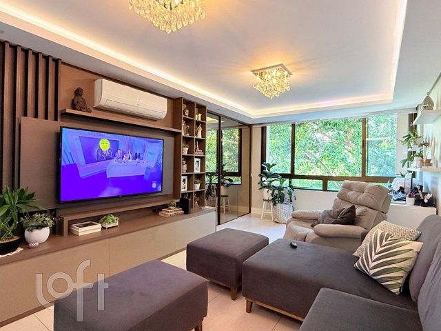 Apartamento com 108m², 3 dormitórios, 1 suíte, 2 vagas, Cristo Redentor em Porto Alegre