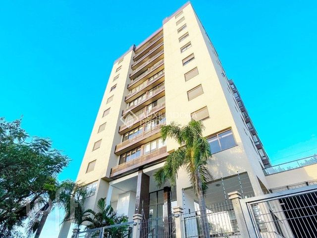 Apartamento com 108m², 3 dormitórios, 1 suíte, 2 vagas, Cristo Redentor em Porto Alegre