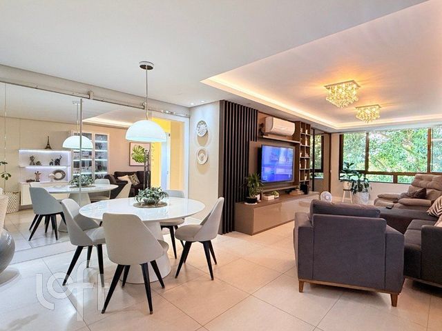 Apartamento com 108m², 3 dormitórios, 1 suíte, 2 vagas, Cristo Redentor em Porto Alegre