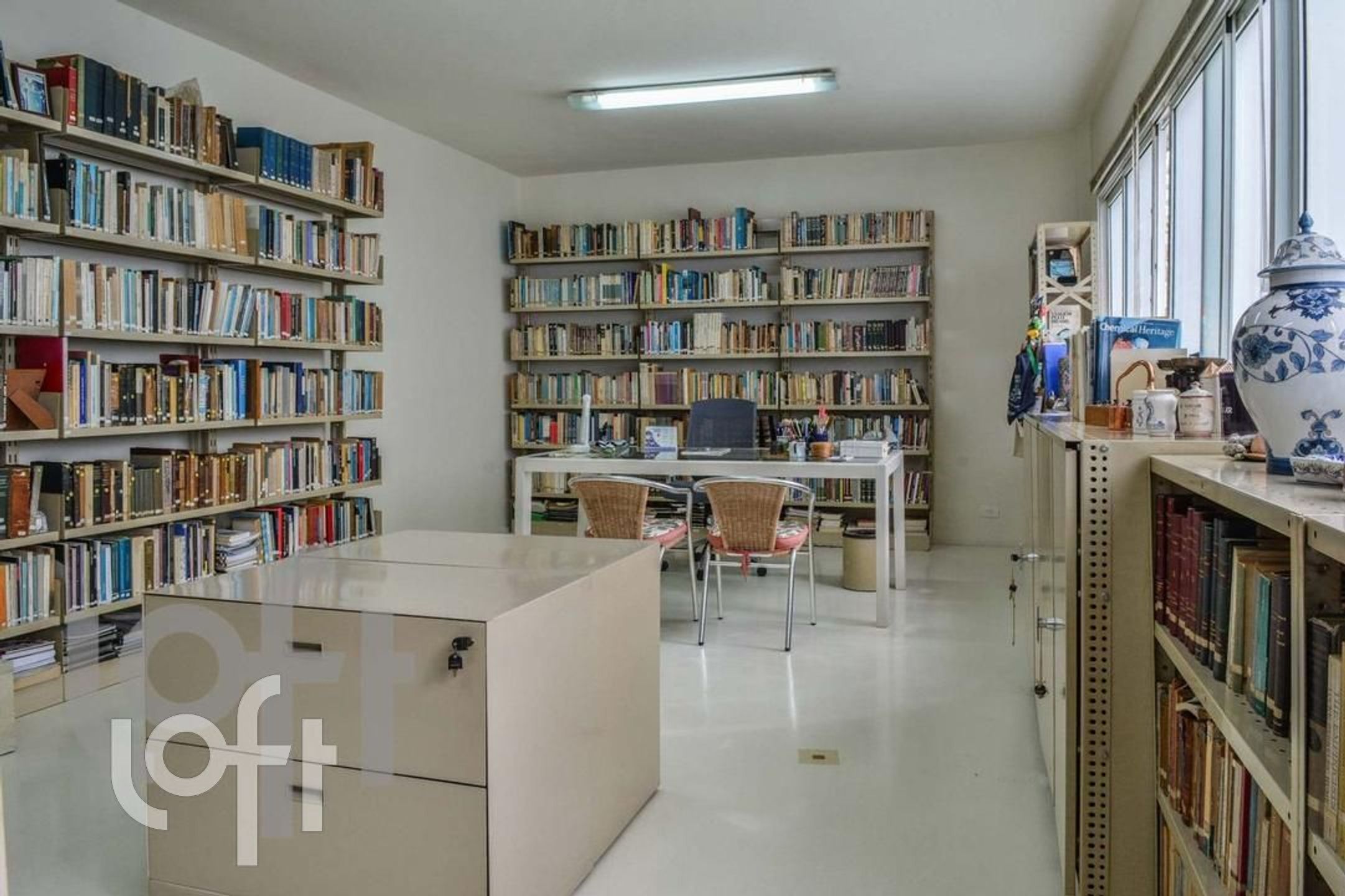 Apartamento à venda com 2 quartos, 300m² - Foto 12