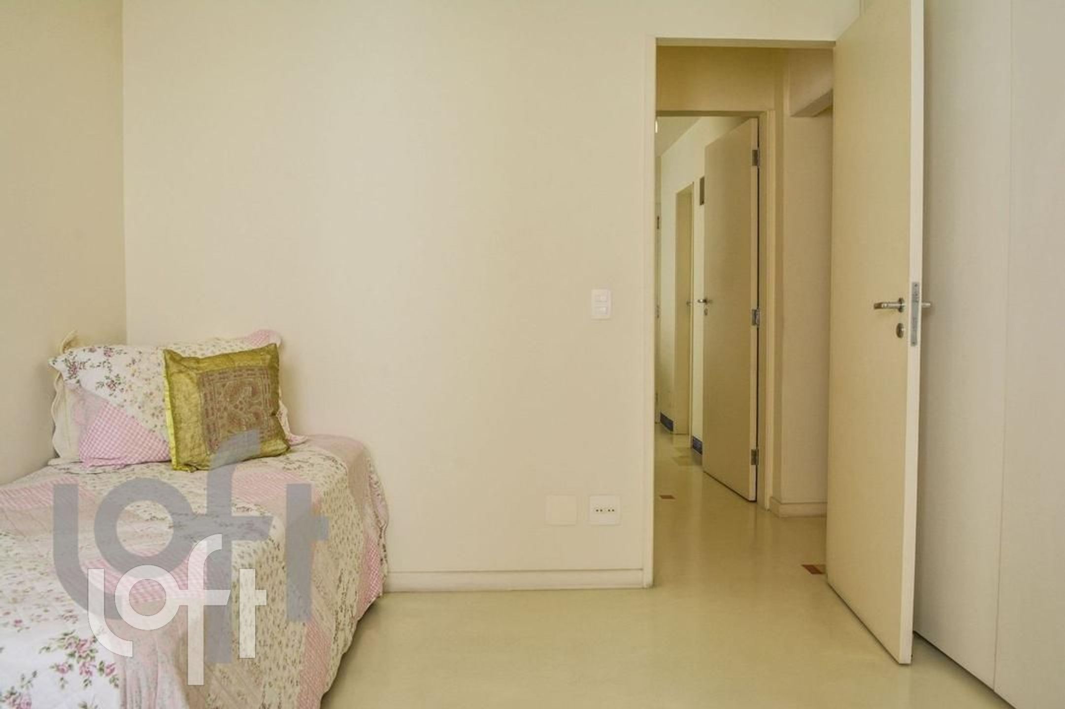 Apartamento à venda com 2 quartos, 300m² - Foto 15