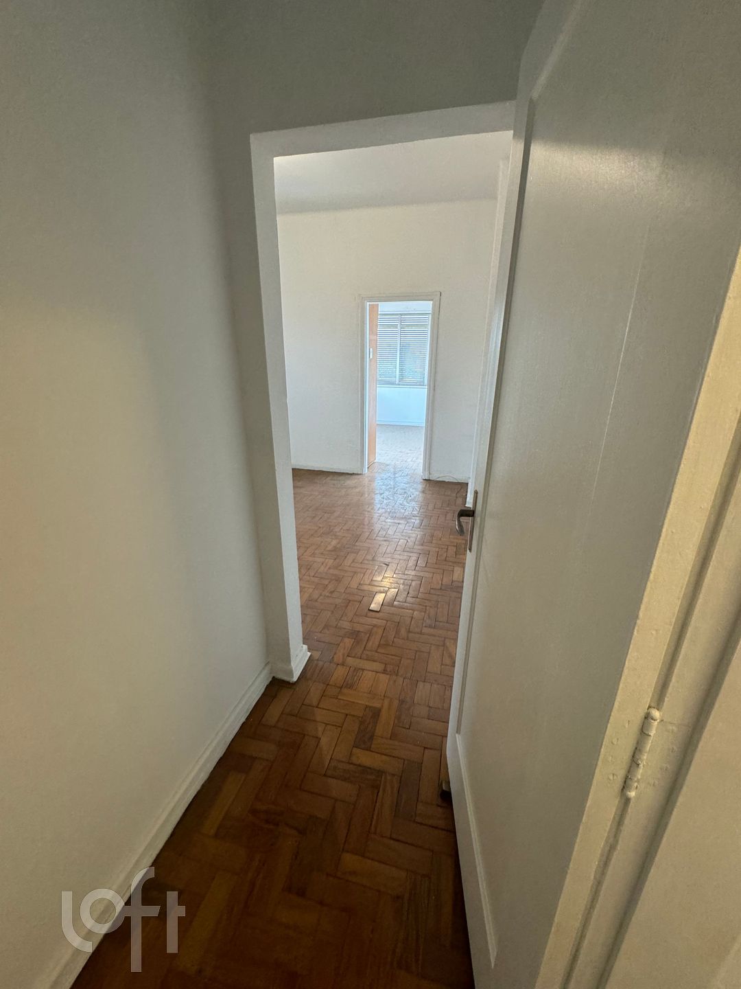 Apartamento à venda com 3 quartos, 100m² - Foto 8