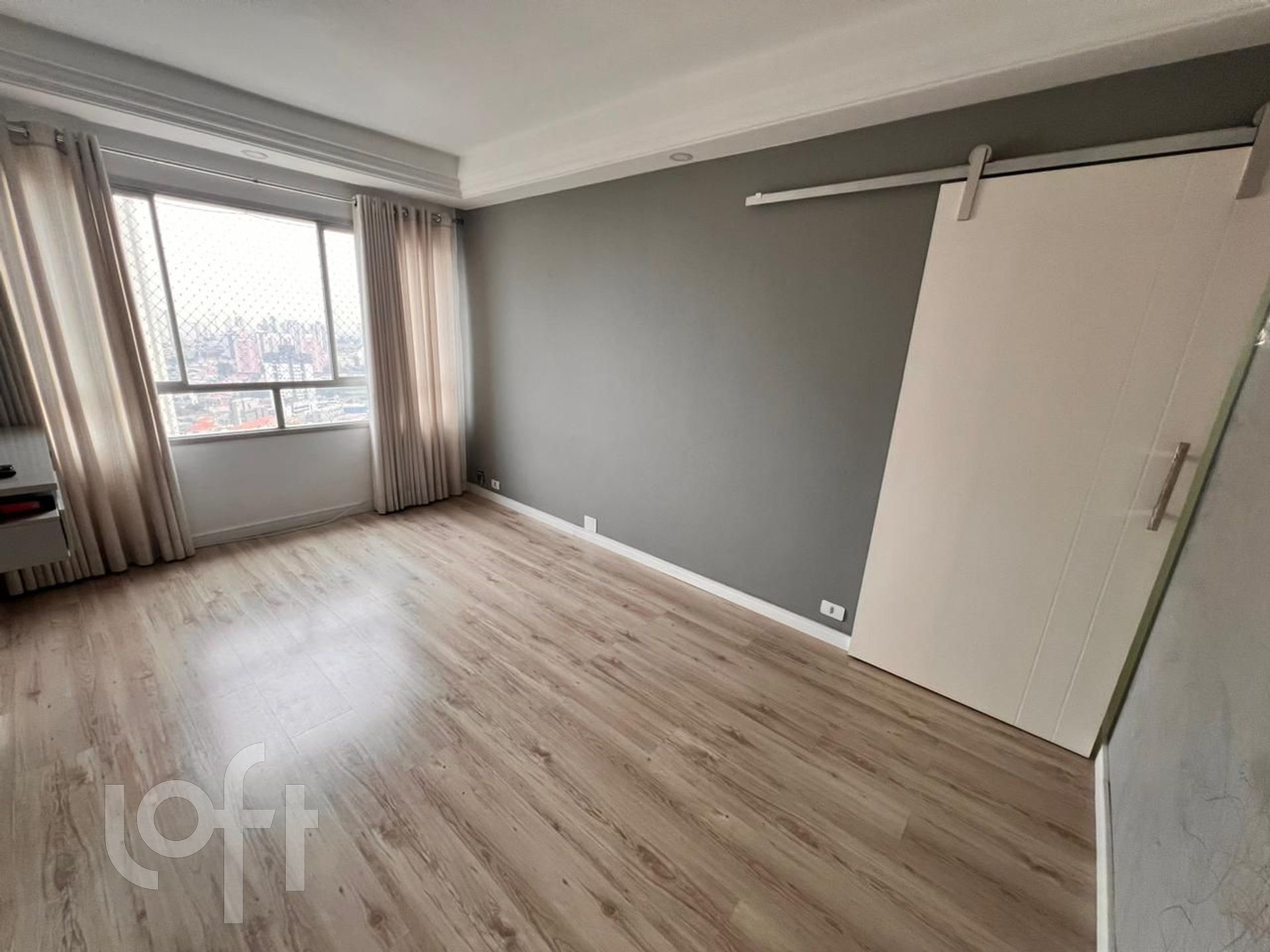 Apartamento à venda com 2 quartos, 68m² - Foto 2