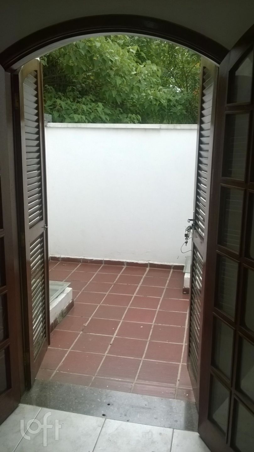 Casa à venda com 2 quartos, 70m² - Foto 5