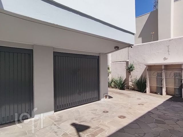 Apartamento com 86m², 3 dormitórios, 1 vaga, Menino Deus em Porto Alegre