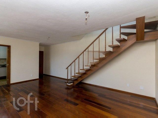 Apartamento com 243m², 3 dormitórios, 1 suíte, 2 vagas, Higienópolis em Porto Alegre