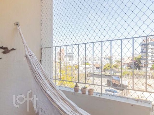 Apartamento com 84m², 2 dormitórios, 1 suíte, Rio Branco em Porto Alegre