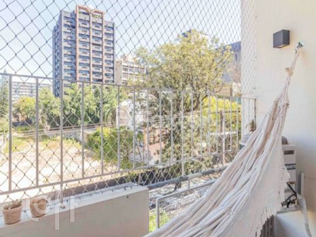 Apartamento com 84m², 2 dormitórios, 1 suíte, Rio Branco em Porto Alegre