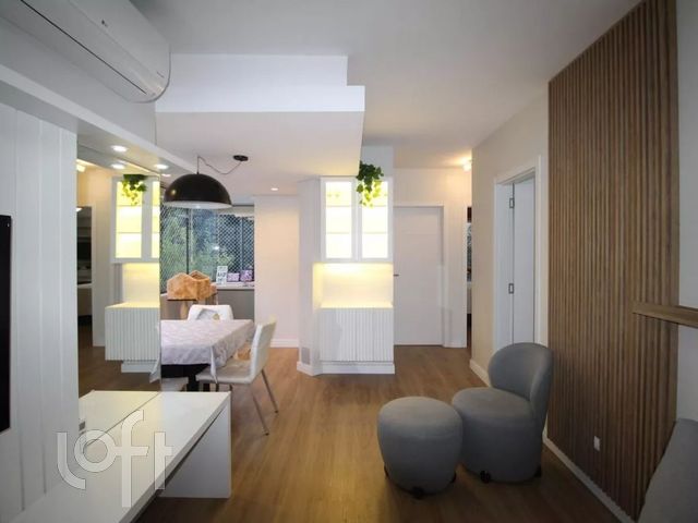 Apartamento com 64m², 2 dormitórios, 1 vaga, Petrópolis em Porto Alegre