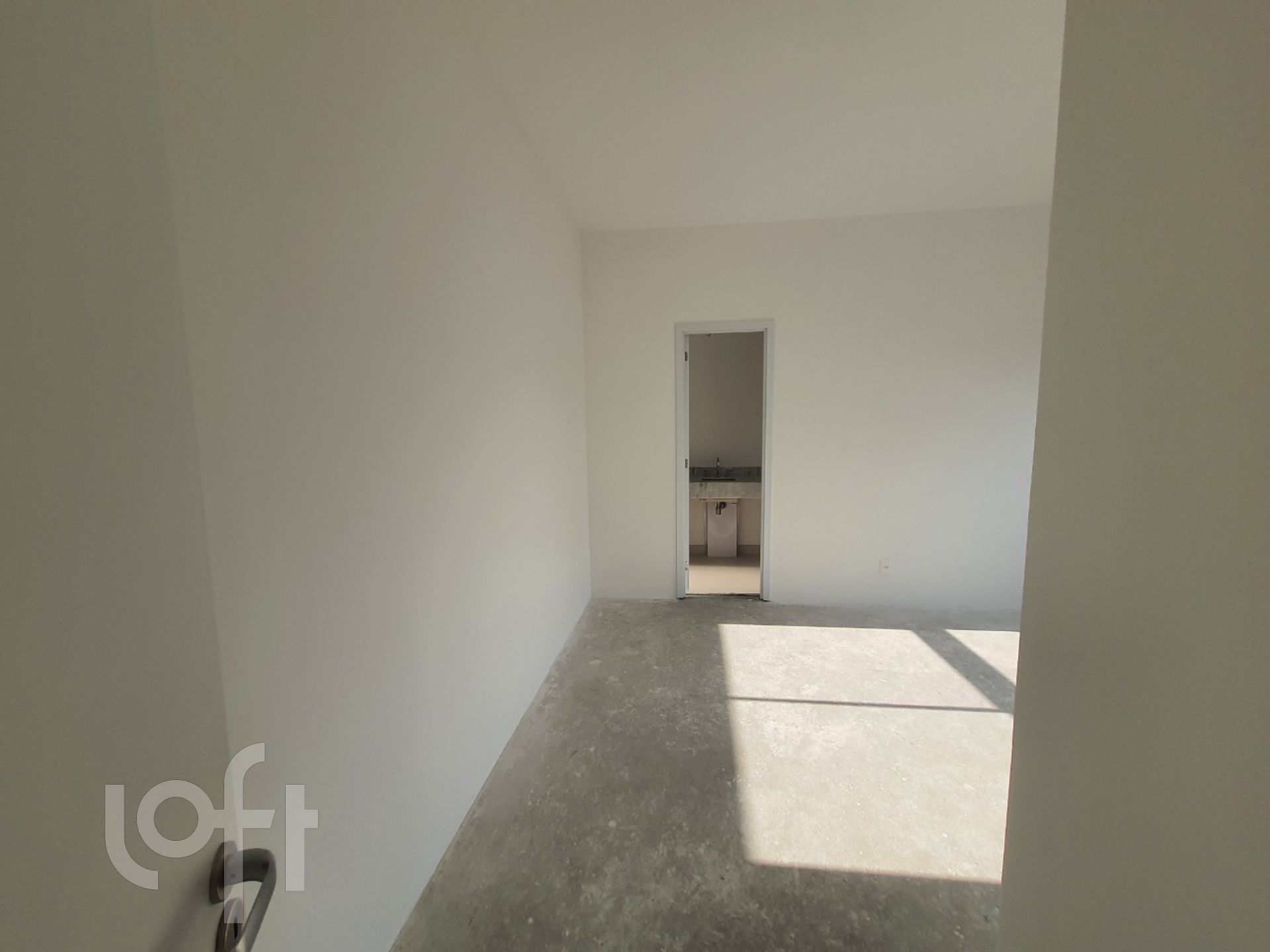 Apartamento à venda com 3 quartos, 142m² - Foto 12