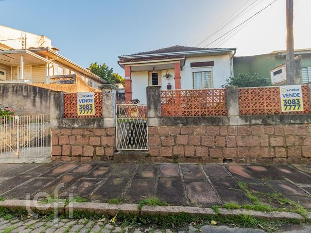 Casa com 90m², 3 dormitórios, 2 vagas, Vila Ipiranga em Porto Alegre