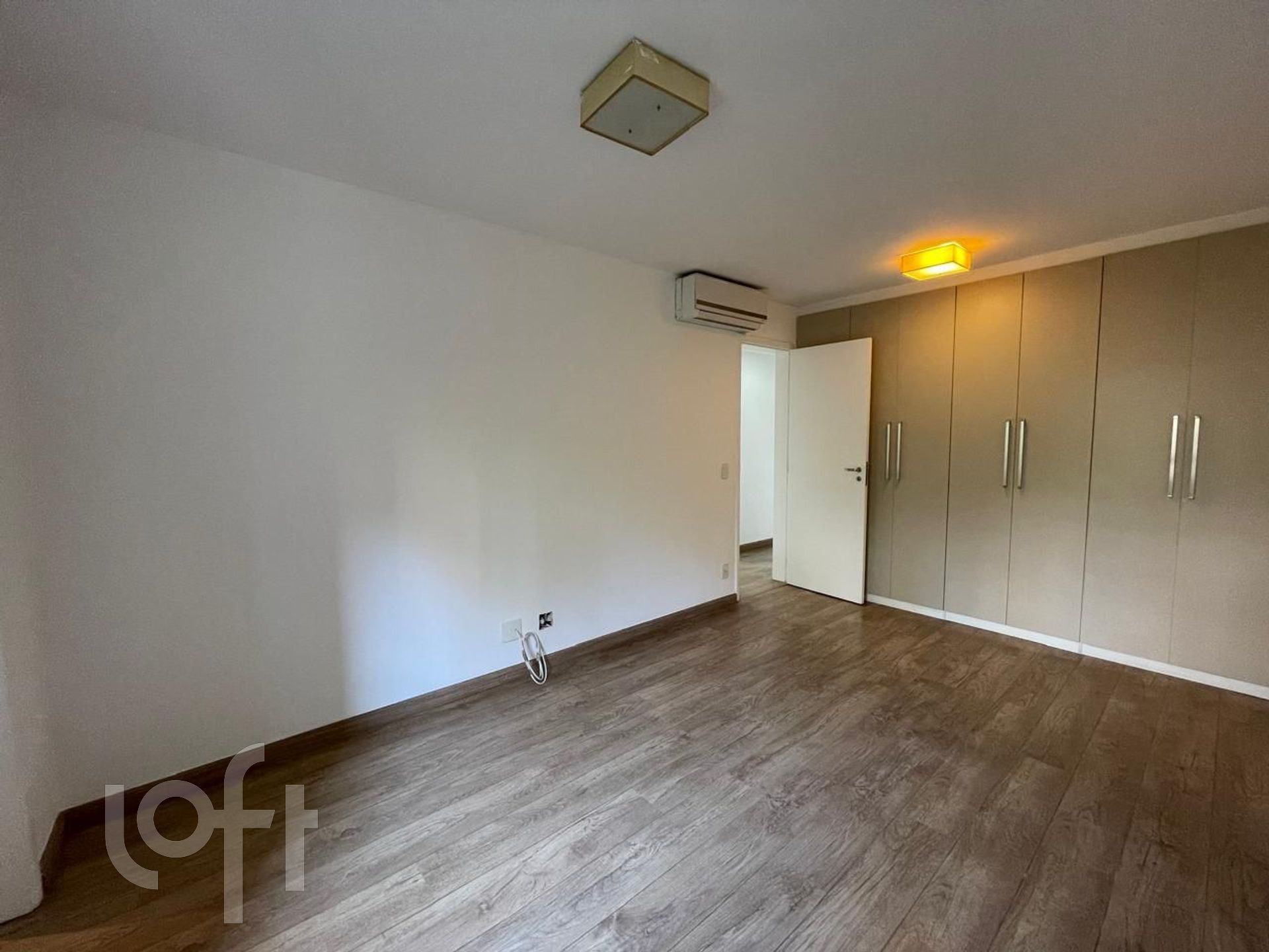 Apartamento à venda com 3 quartos, 136m² - Foto 10