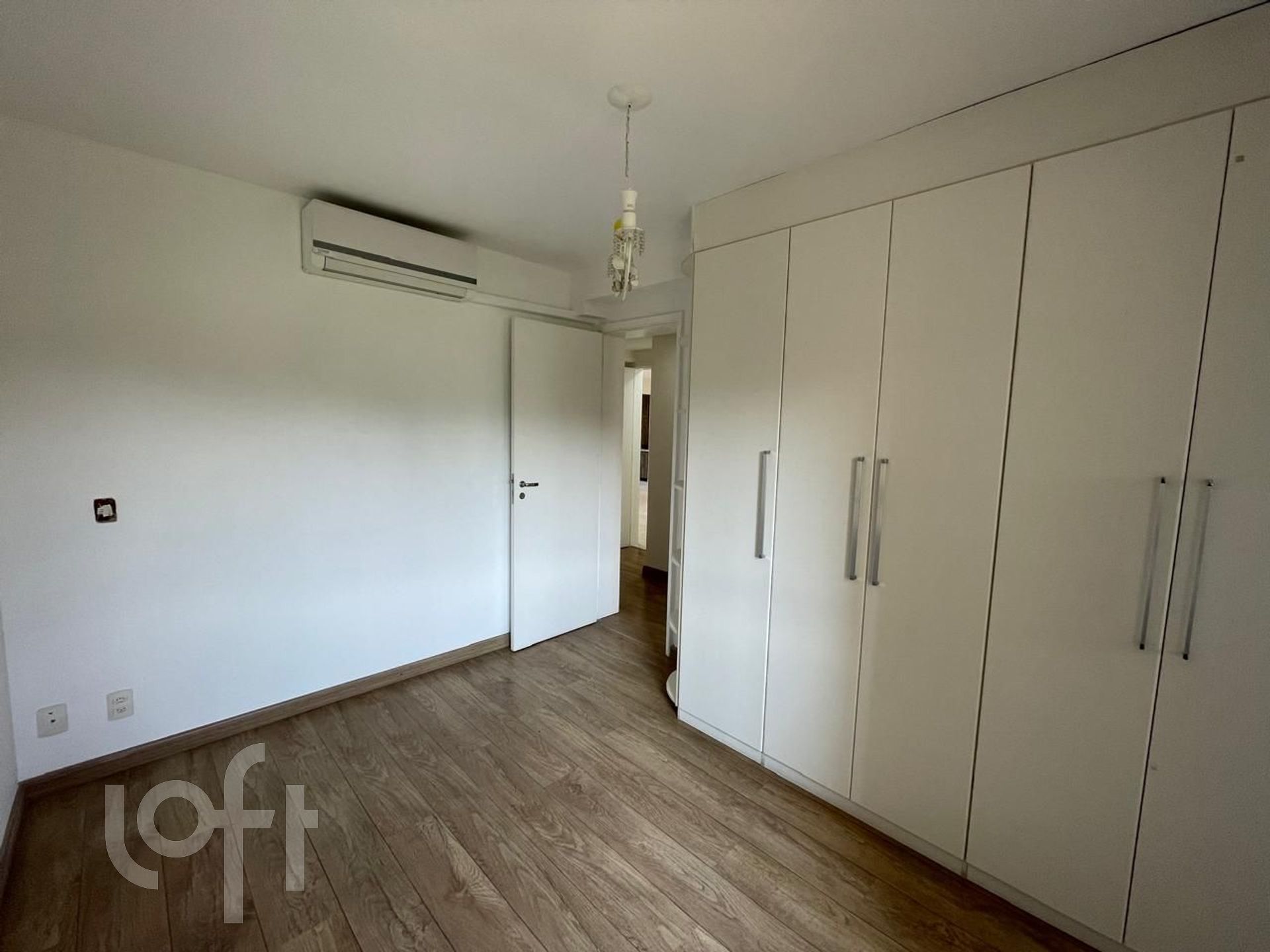 Apartamento à venda com 3 quartos, 136m² - Foto 8