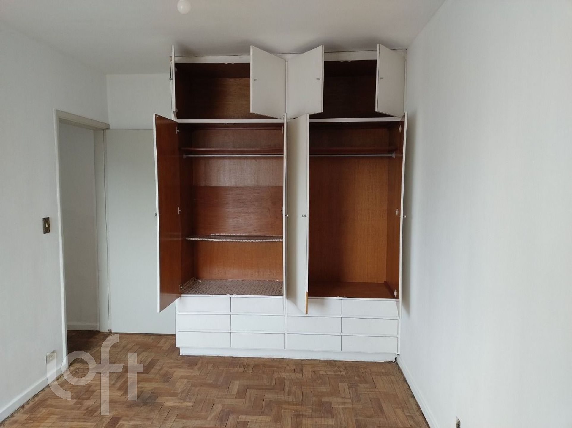 Apartamento à venda com 3 quartos, 110m² - Foto 3