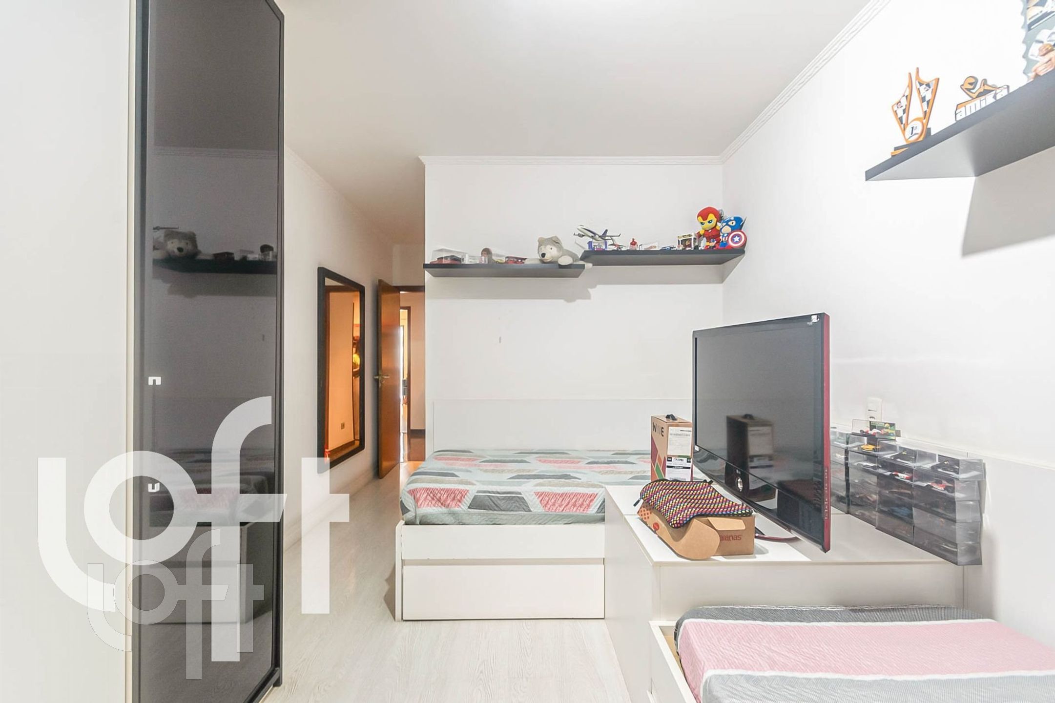 Apartamento à venda com 4 quartos, 185m² - Foto 7