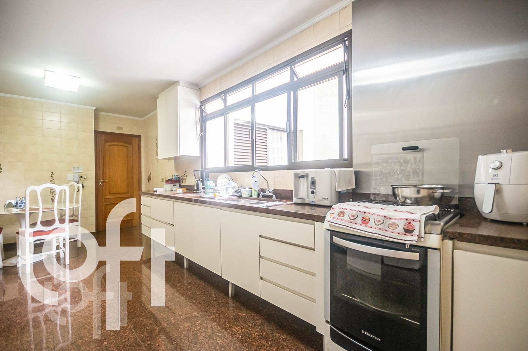 Apartamento à venda com 4 quartos, 185m² - Foto 25