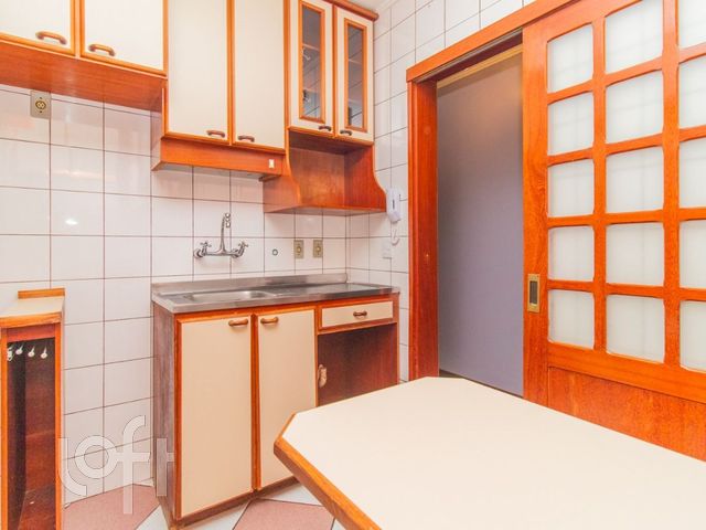 Apartamento com 91m², 2 dormitórios, 1 vaga, Menino Deus em Porto Alegre
