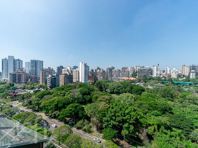 Apartamento com 235m², 3 dormitórios, 1 suíte, 2 vagas, Bela Vista em Porto Alegre