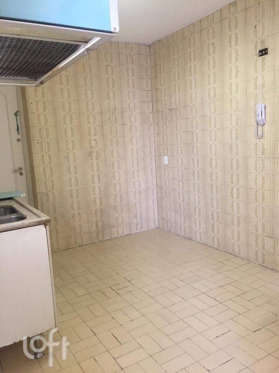 Apartamento à venda com 3 quartos, 80m² - Foto 4