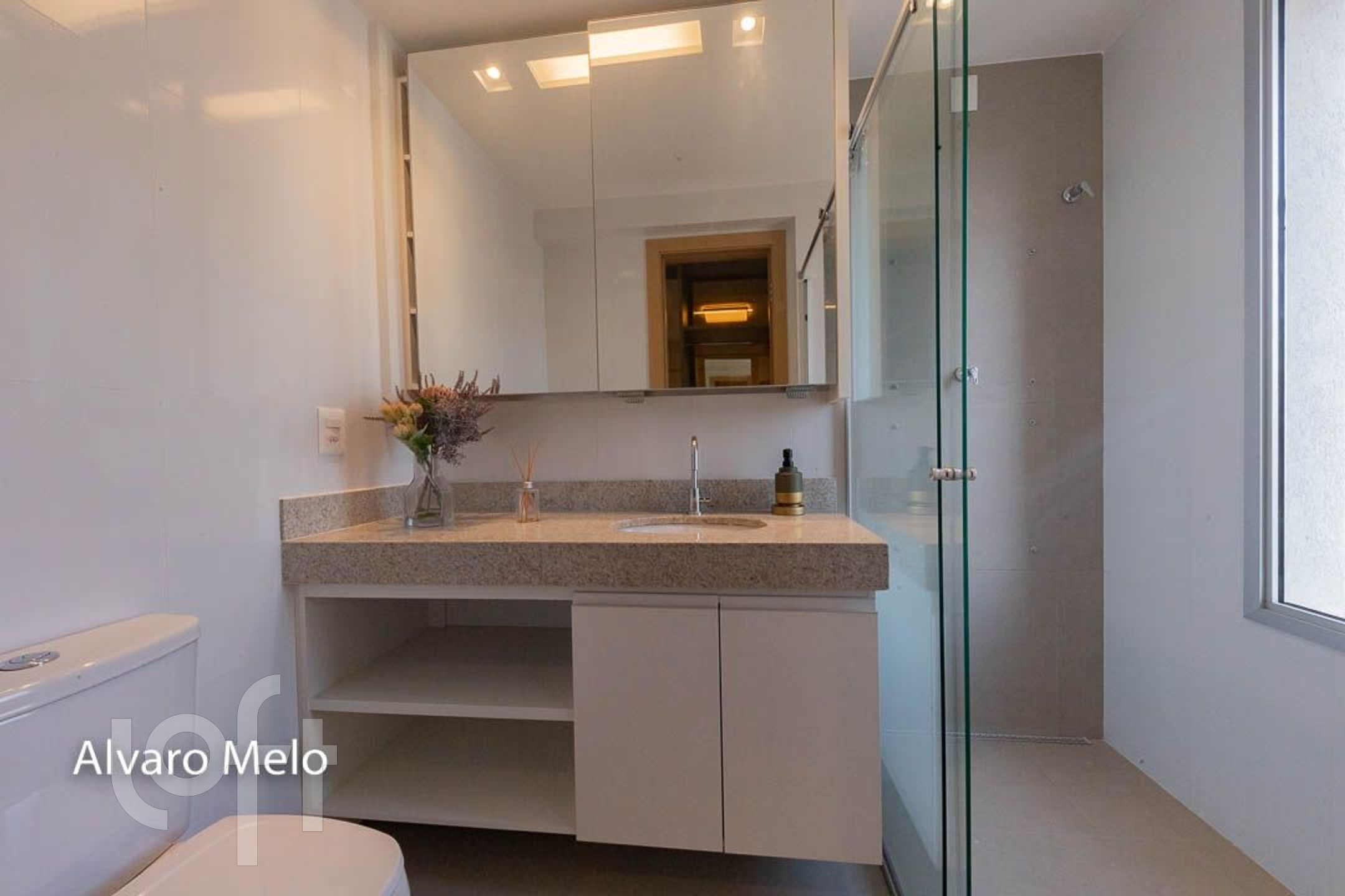 Apartamento à venda com 2 quartos, 67m² - Foto 17