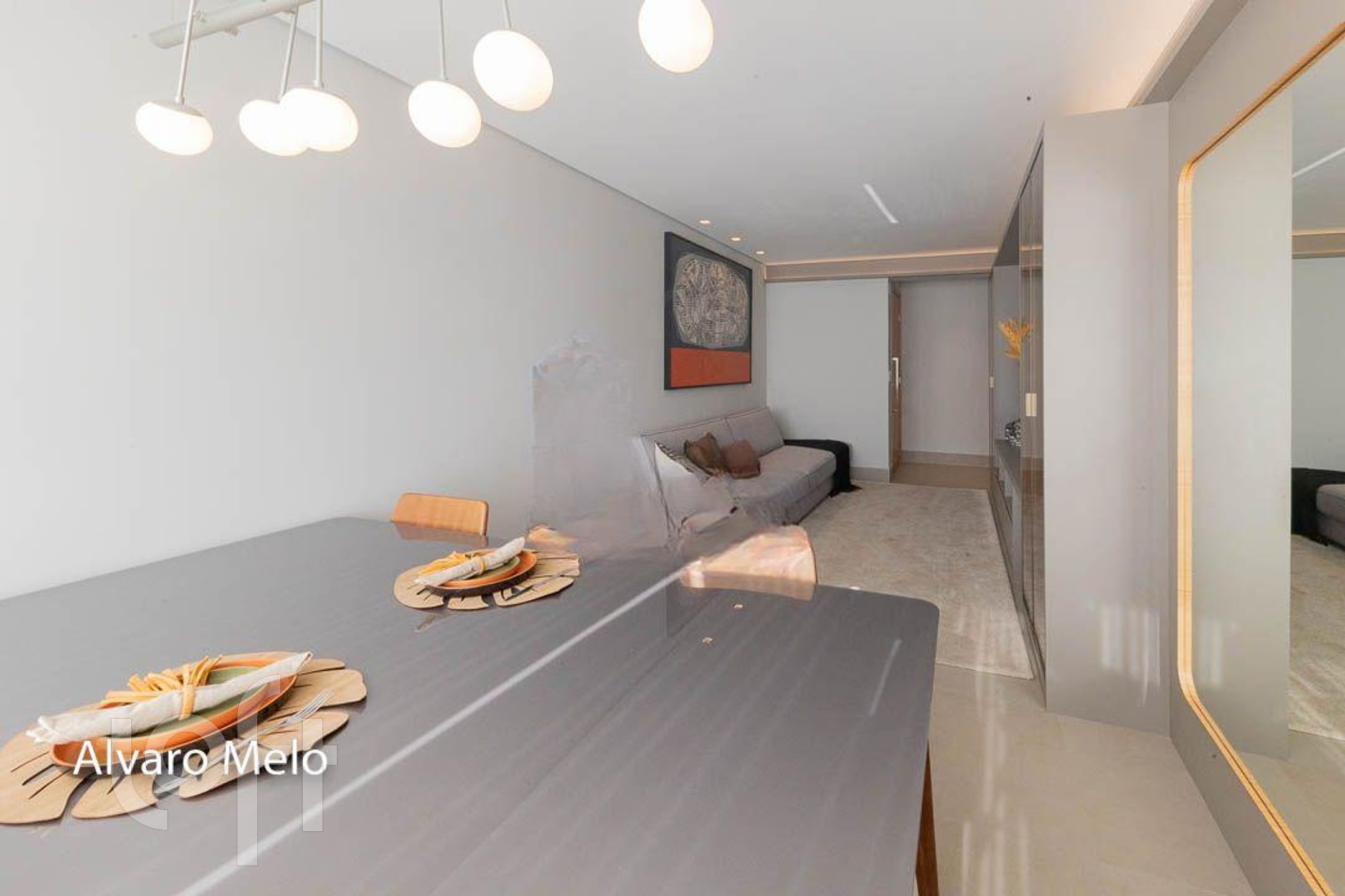 Apartamento à venda com 2 quartos, 67m² - Foto 3