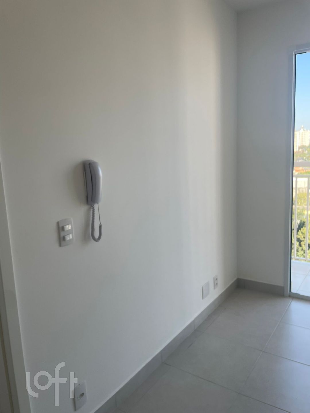 Apartamento à venda com 1 quarto, 29m² - Foto 2