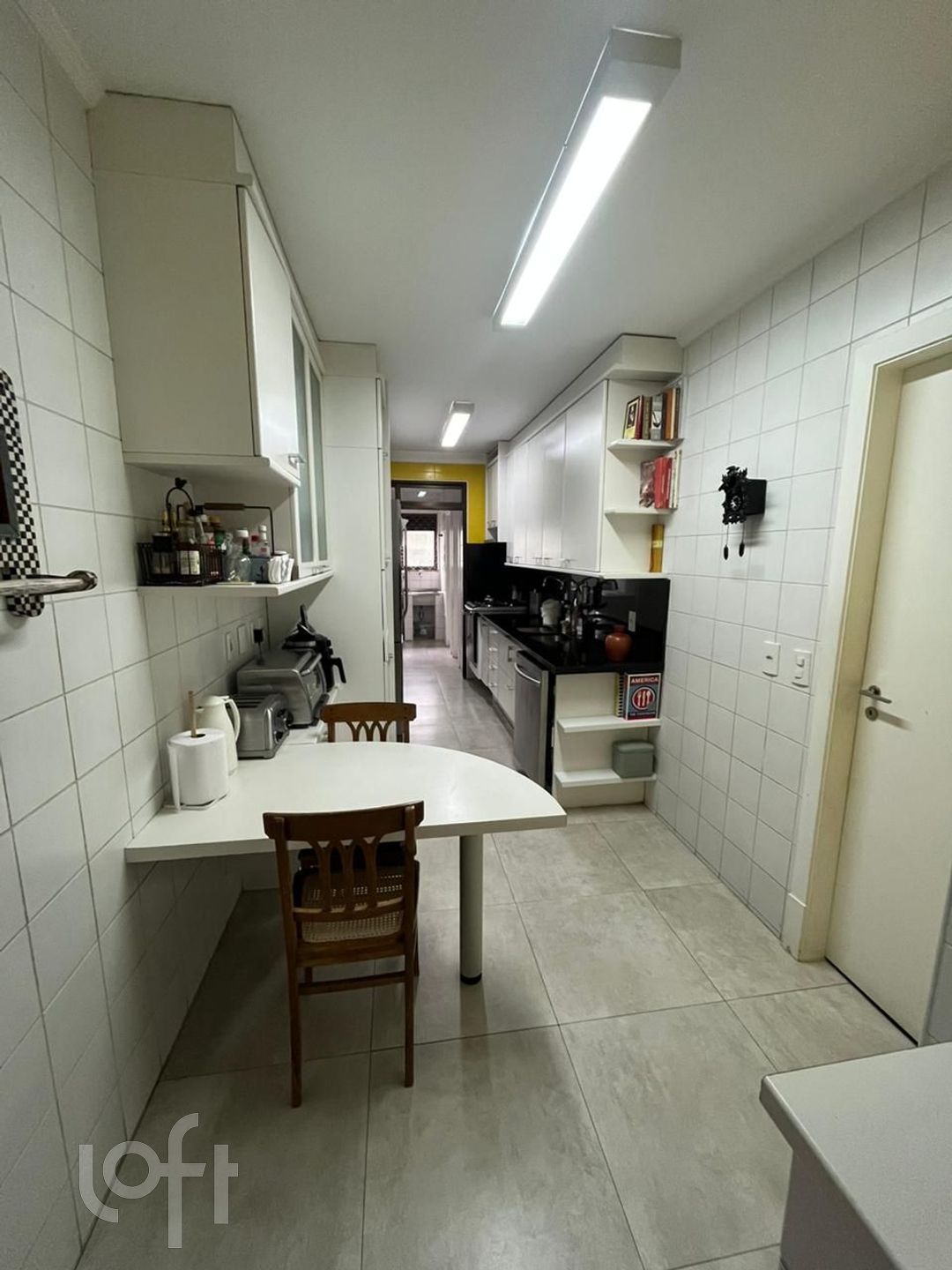 Apartamento à venda com 3 quartos, 156m² - Foto 7