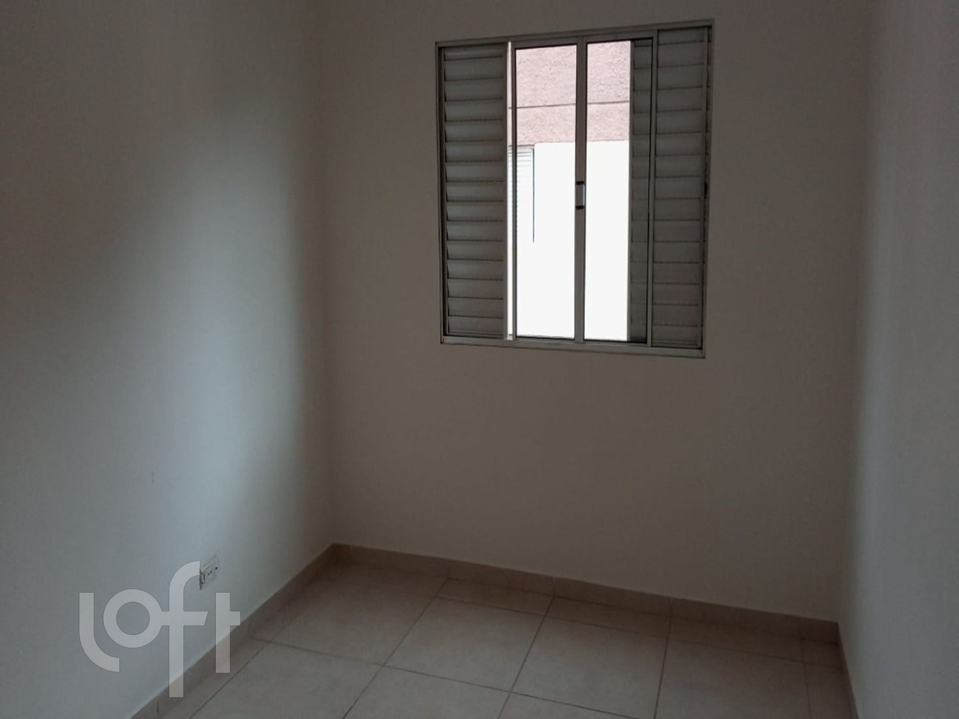 Apartamento à venda com 2 quartos, 64m² - Foto 1