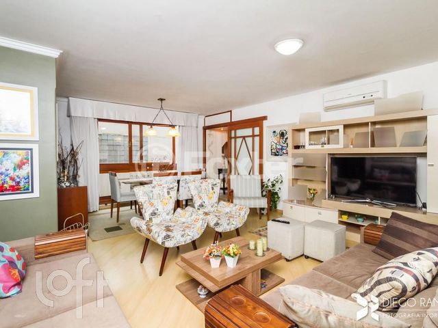 Apartamento com 111m², 3 dormitórios, 1 suíte, 2 vagas, Menino Deus em Porto Alegre