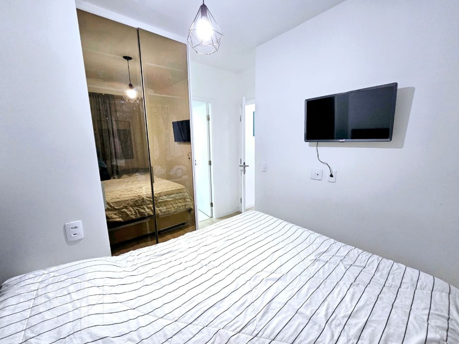 Apartamento à venda com 2 quartos, 62m² - Foto 13