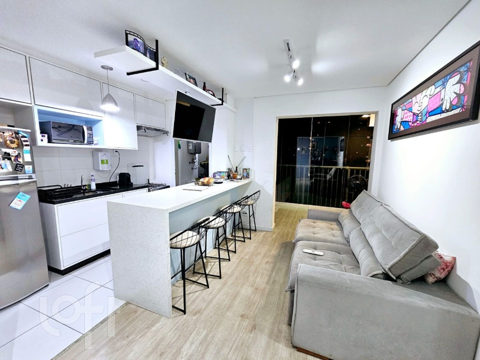 Apartamento à venda com 2 quartos, 62m² - Foto 2