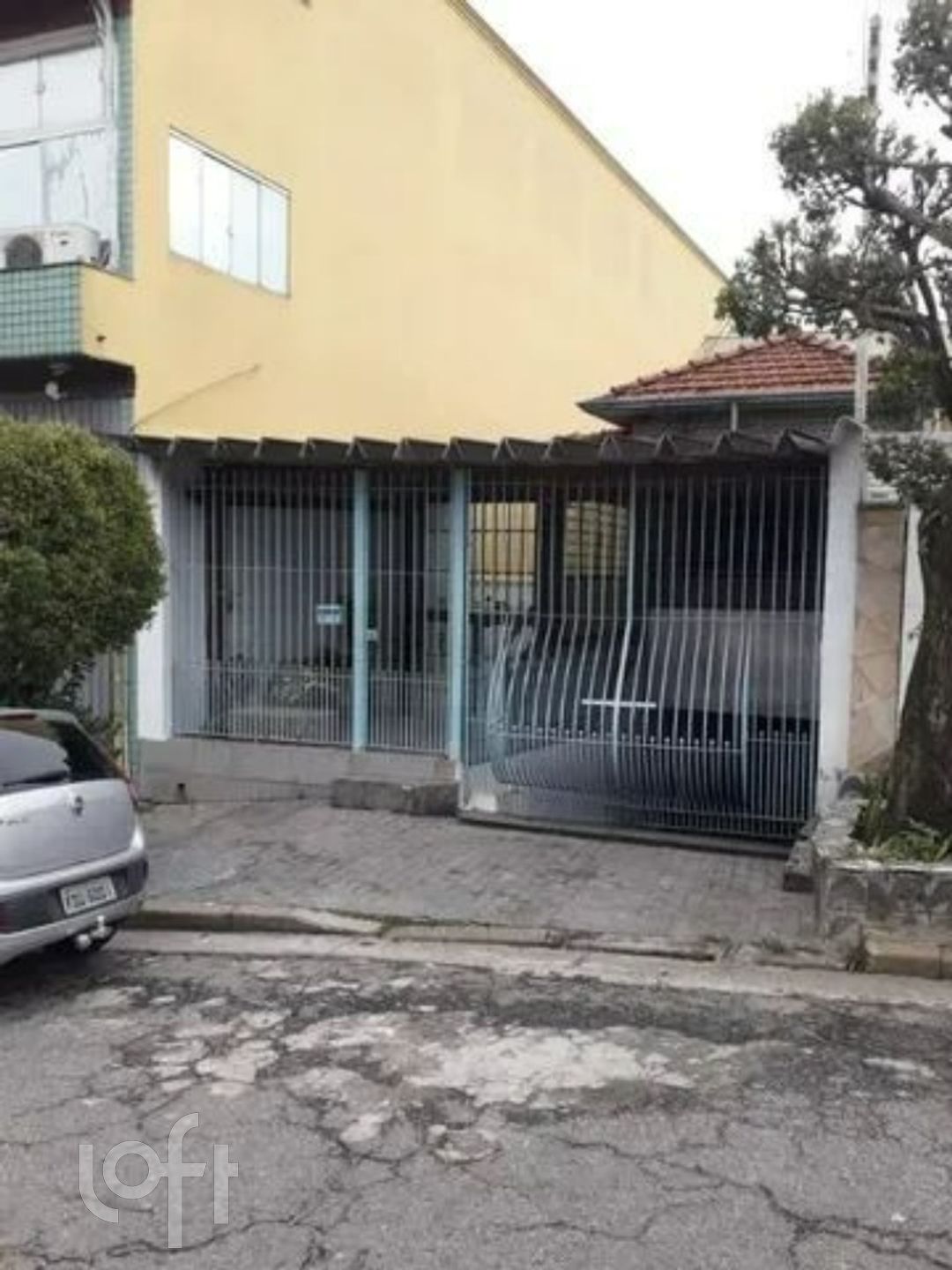 Casa à venda com 3 quartos, 617m² - Foto 2