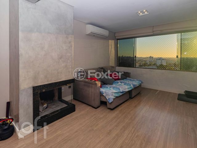 Apartamento com 90m², 3 dormitórios, 1 suíte, 1 vaga, Cristo Redentor em Porto Alegre