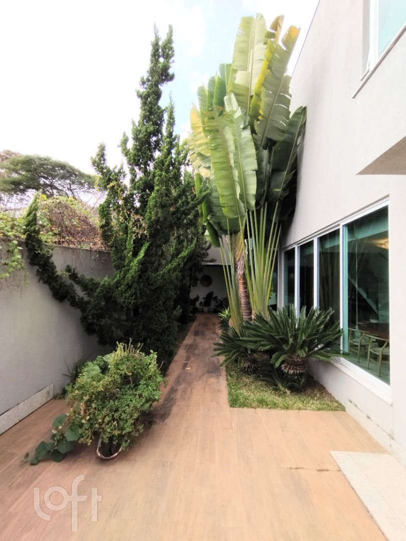 Casa à venda com 5 quartos, 600m² - Foto 7