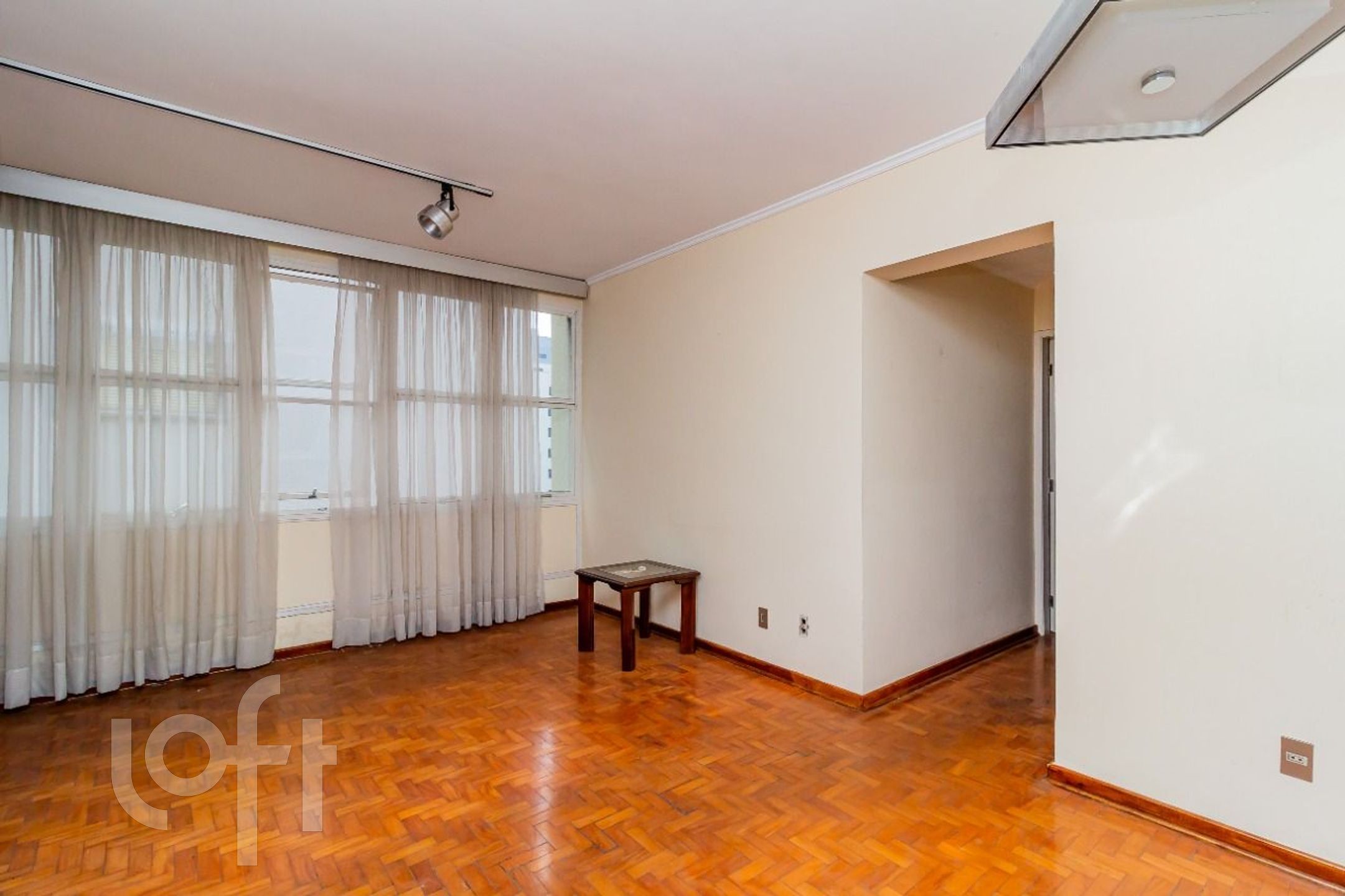 Apartamento à venda com 3 quartos, 107m² - Foto 2