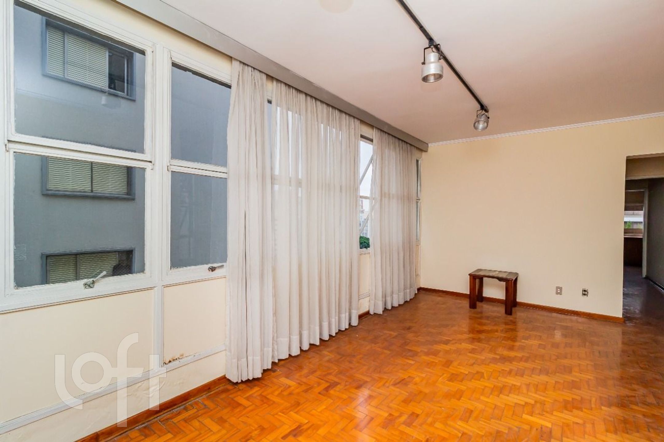 Apartamento à venda com 3 quartos, 107m² - Foto 4