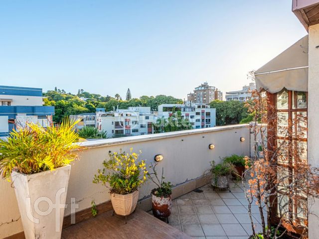 Apartamento com 170m², 3 dormitórios, 1 suíte, 2 vagas, Menino Deus em Porto Alegre