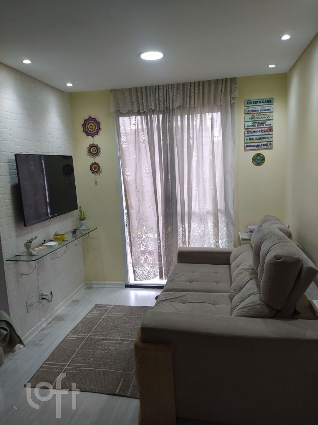 Apartamento à venda com 2 quartos, 45m² - Foto 1