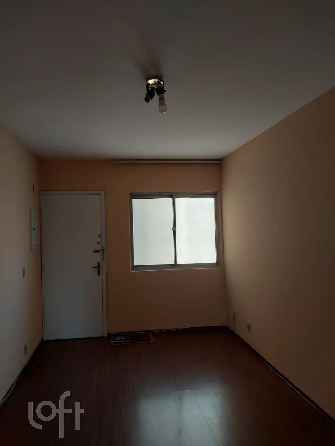 Apartamento à venda com 2 quartos, 70m² - Foto 2