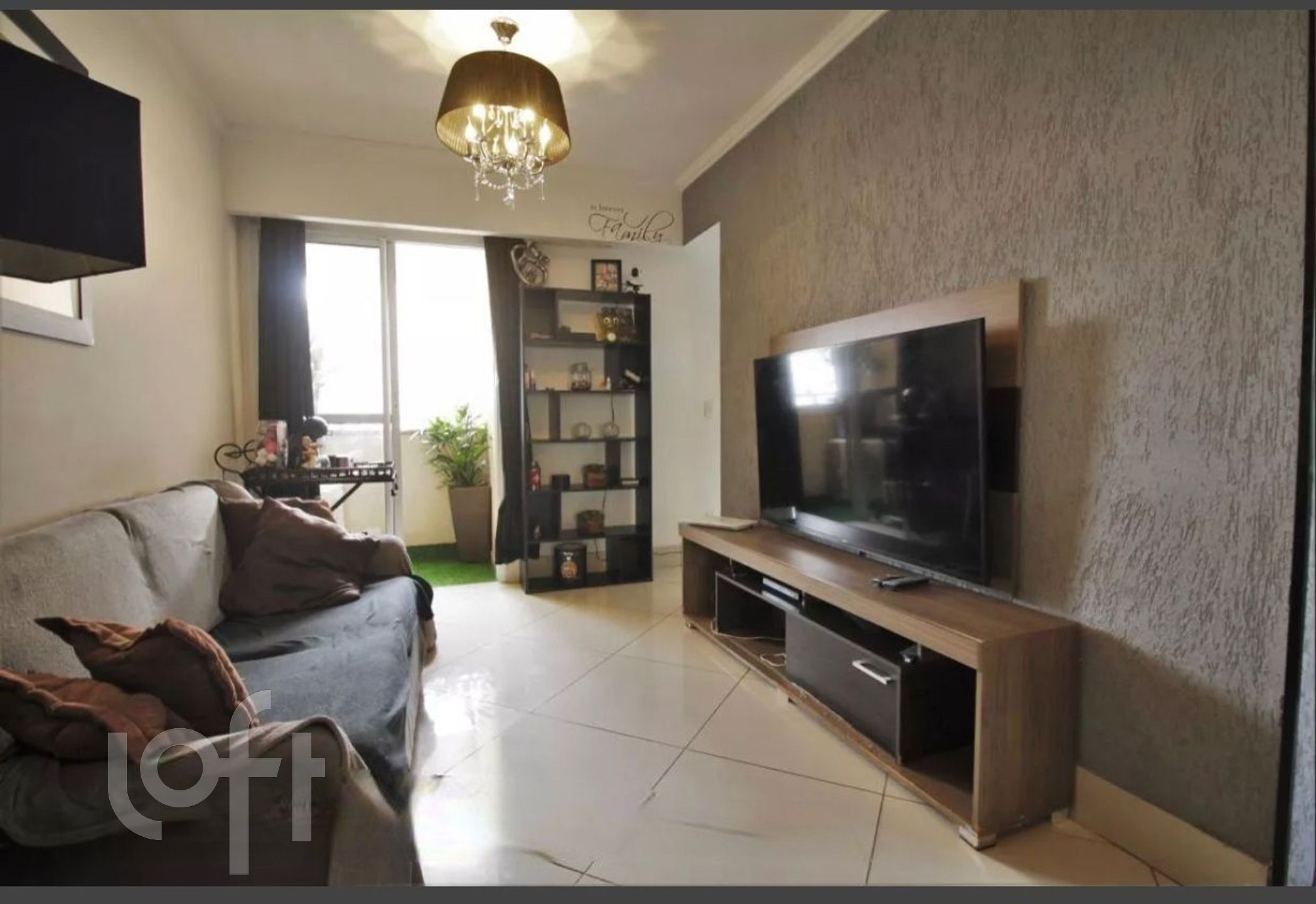 Apartamento à venda com 2 quartos, 67m² - Foto 1