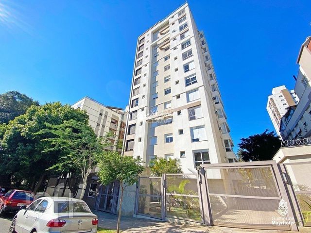 Apartamento com 88m², 3 dormitórios, 1 suíte, 2 vagas, Petrópolis em Porto Alegre